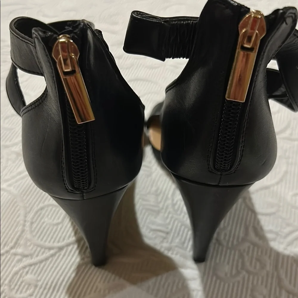 JustFab Black Elegant Wedge Heels with Ankle Strap. Size 8.5